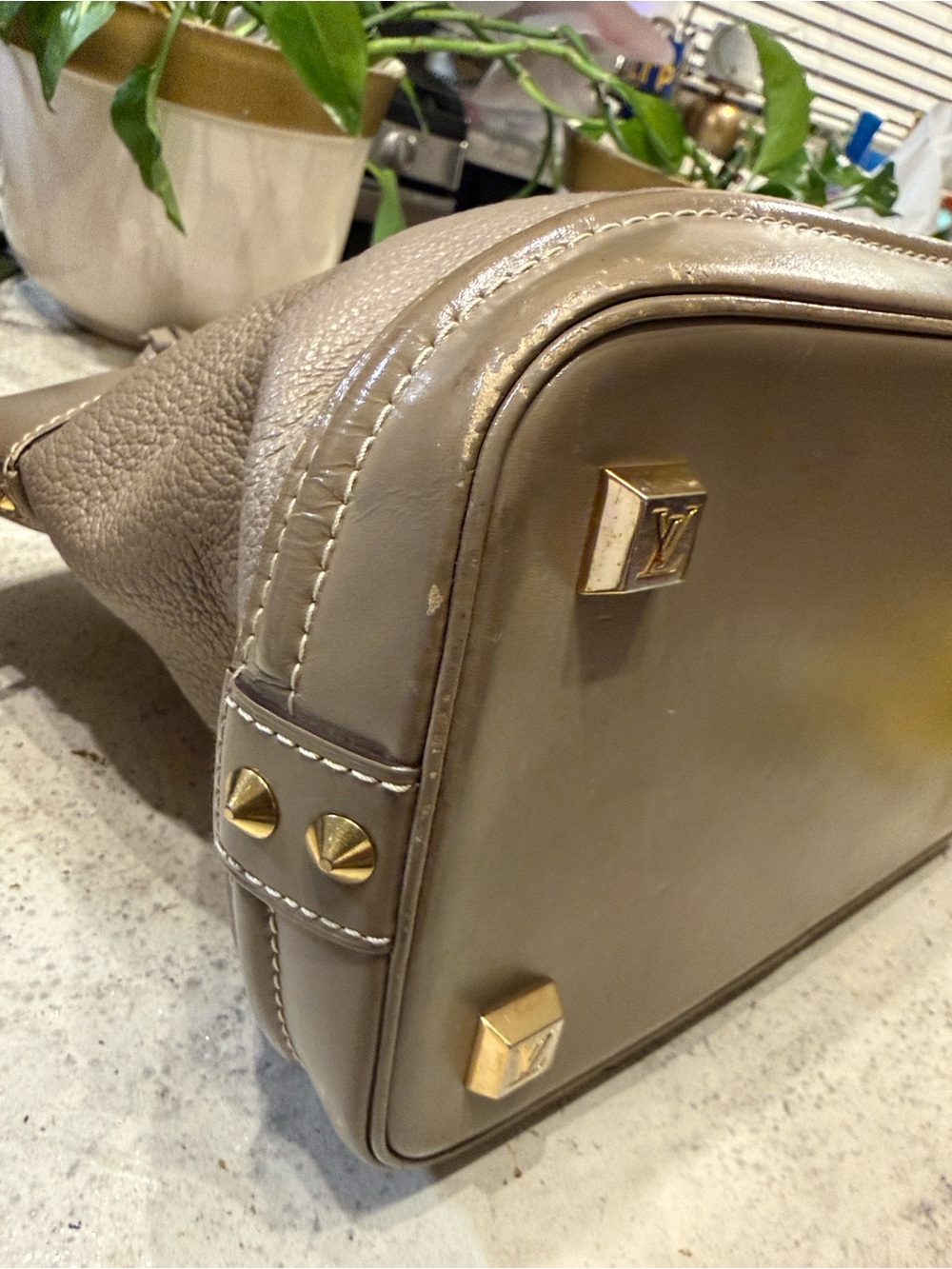 LOUIS VUITTON Suhali Leather Lockit PM Bag - Picture 5 of 14